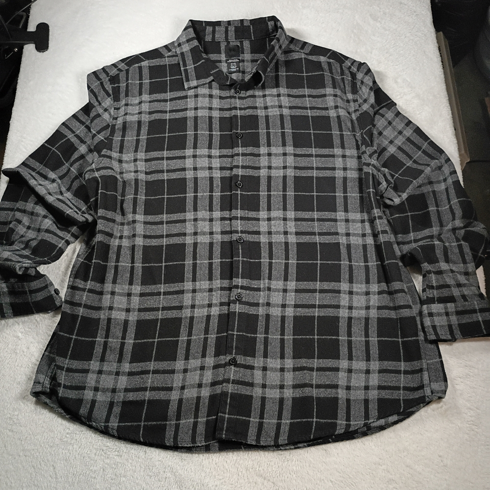 H&M Black Gray Plaid Button Down Flannel Shirt Men’s XXL Regular Fit